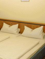 Steinburger Hof Hotel Hunderdorf Servis gambar
